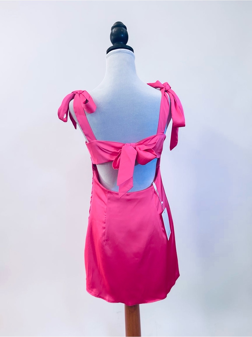 Fashion Nova Hot Pink Satin Tie Strap Mini Dress Open Back Size 6 - Picture 7 of 16
